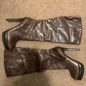 Jessica Simpson boots 👢